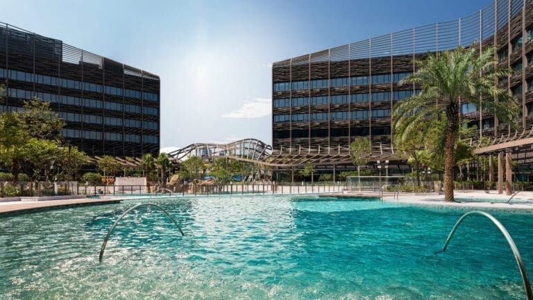 Hong Kong Ocean Park Marriott Hotel - Swimming Pool