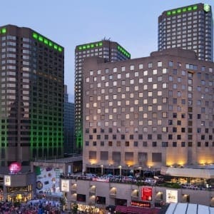 DoubleTree-by-Hilton-Montreal