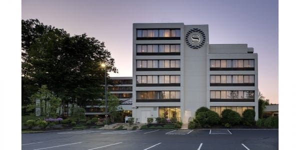 Sheraton displays new logo