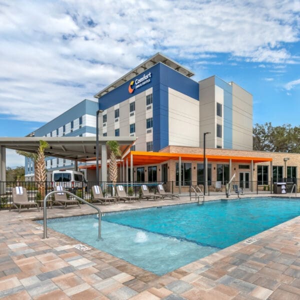 Comfort Inn & Suites
