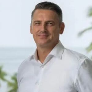 Simon Winchester
